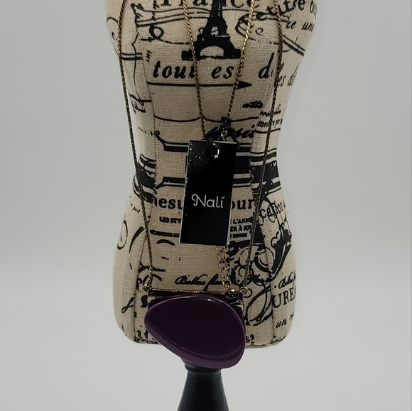 Fashionable Plum stone center chain and Pendant - Picture 2 of 6